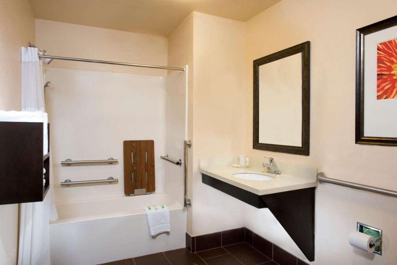 Staybridge Suites Myrtle Beach-Fantasy Harbour By Ihg Habitación foto